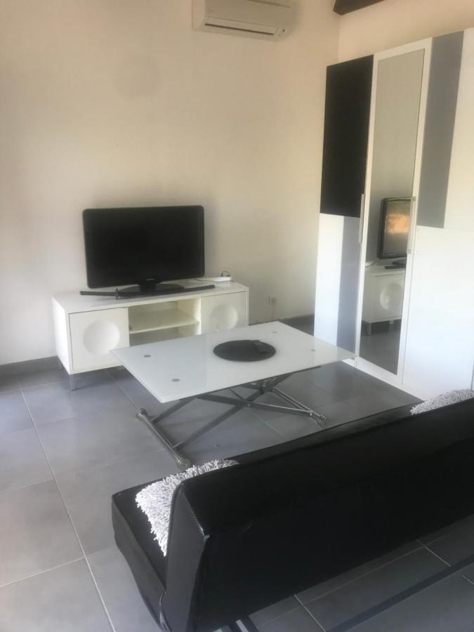 Villa Studio 30 M² Lançon-Provence Exterior foto